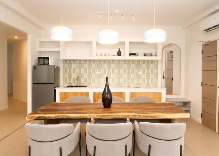 3 Bedroom For 6 Guests Family In The Heart Of Sathorn 아파트 방콕
