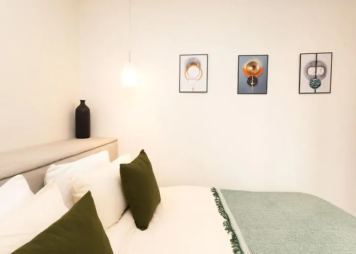 3 Bedroom For 6 Guests Family In The Heart Of Sathorn *