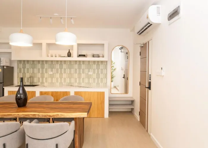 3 Bedroom For 6 Guests Family In The Heart Of Sathorn 아파트 방콕