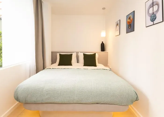 3 Bedroom For 6 Guests Family In The Heart Of Sathorn *